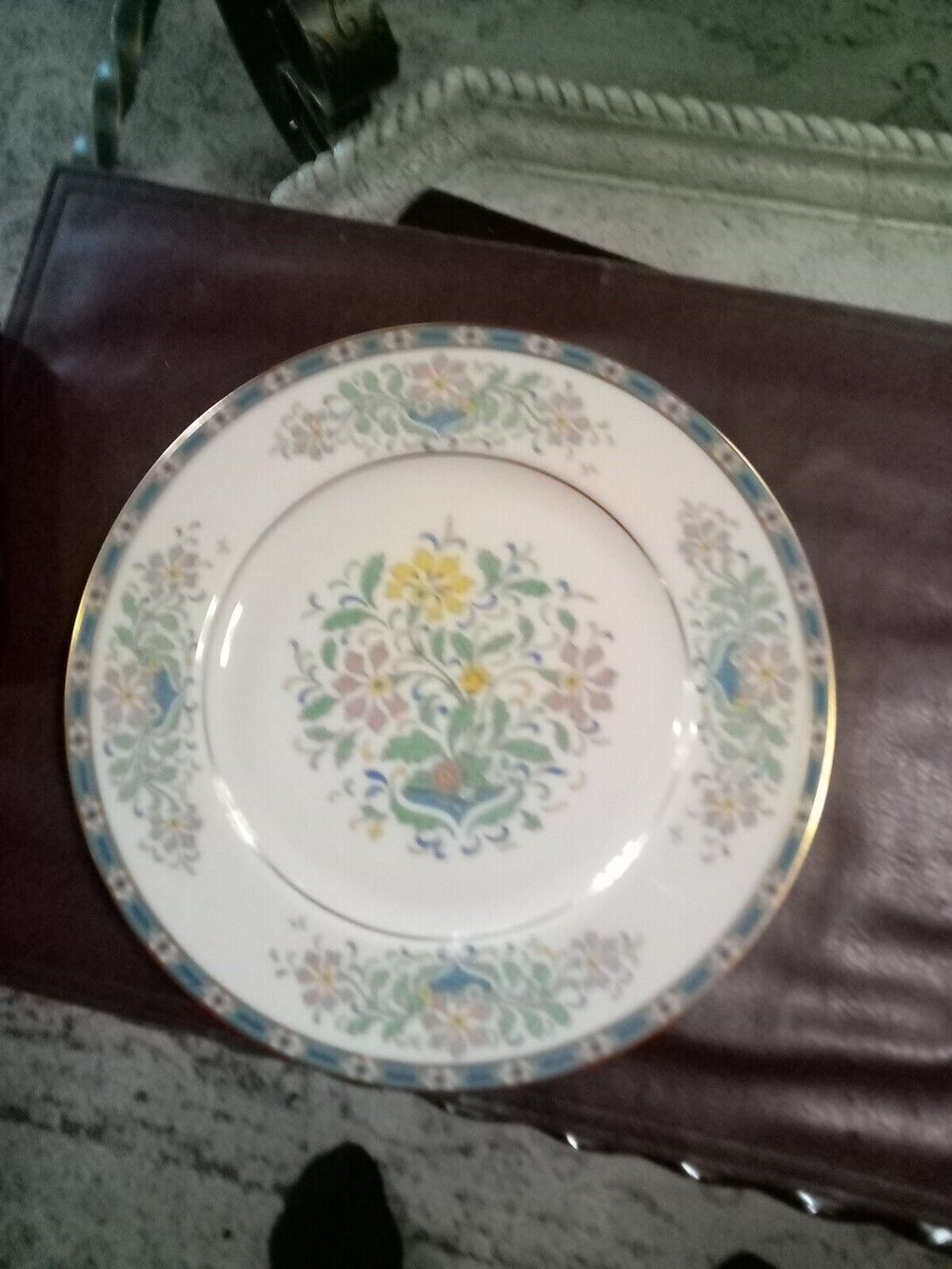 Lenox Fine China Mystic Pattern 10 1/2 Inch Dinner Plate